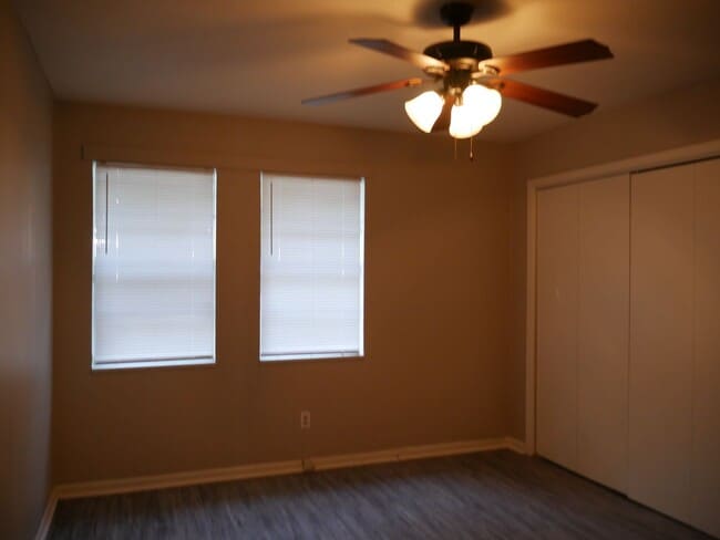 Building Photo - 3106SUND