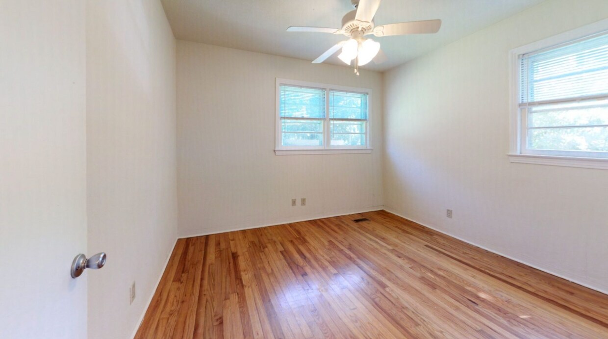 Building Photo - 1621 Atkamire Dr