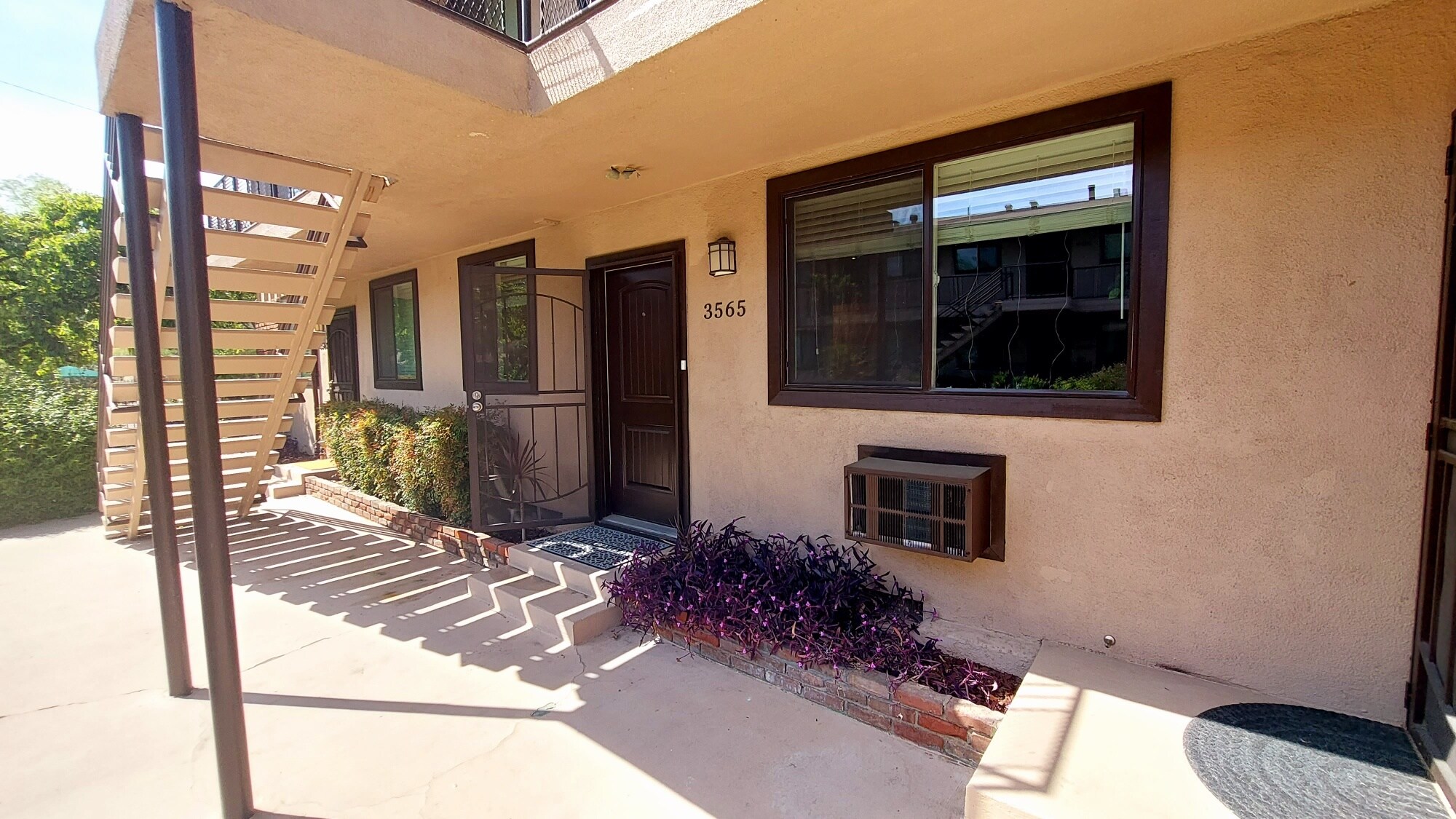 Building Photo - 3565 N E St