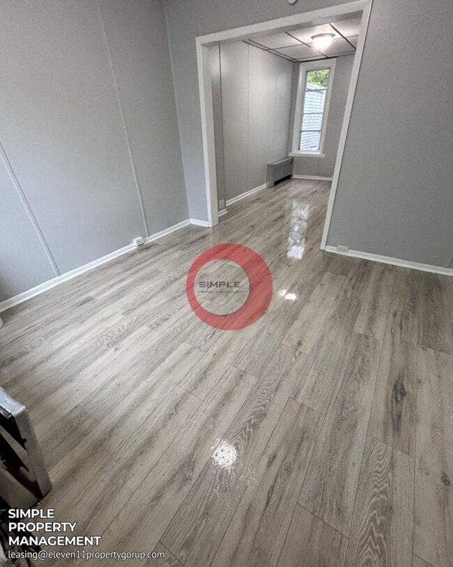 Building Photo - Fully renovated 3 bedrooms 1 bath House