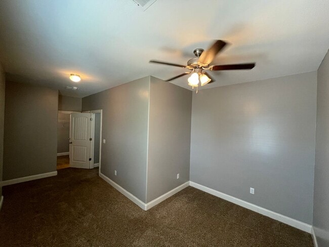 Building Photo - 4BD/4.5BA FOR RENT