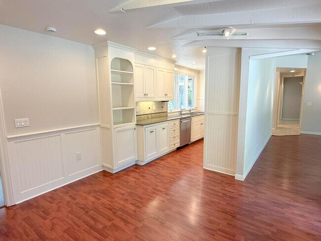 Building Photo - Sprawling Westside Walnut Creek Ranch Home...