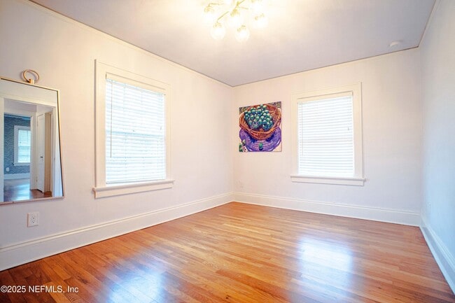 Building Photo - 1215 Landon Ave