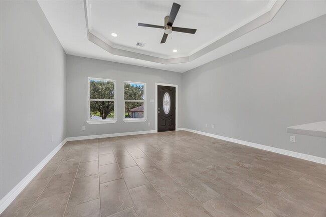 Building Photo - 10 Snead Ln