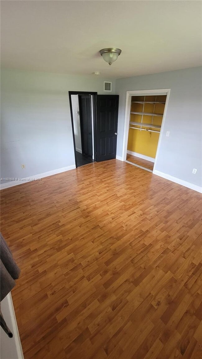 Building Photo - 1 bedroom in Miami FL 33142
