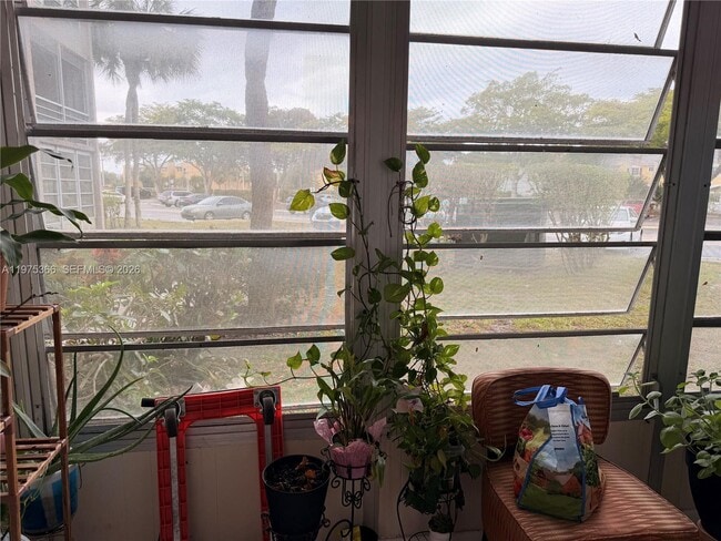 Building Photo - 1800 SW 81st Ave