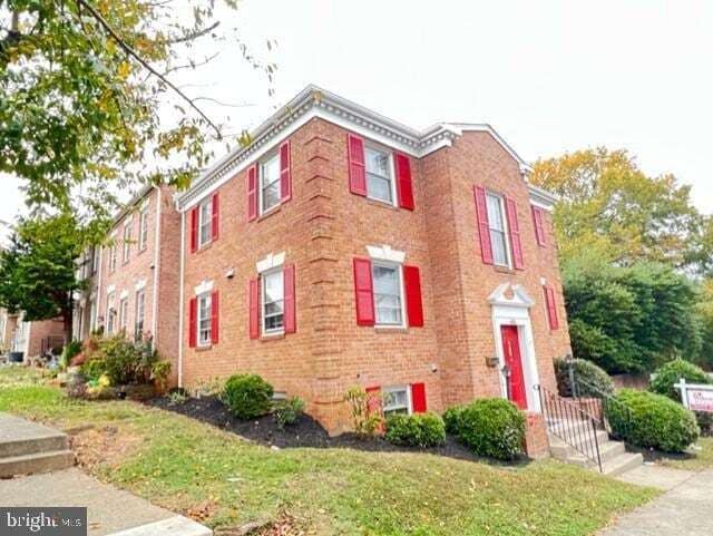 Building Photo - 1400 Admiral Dr