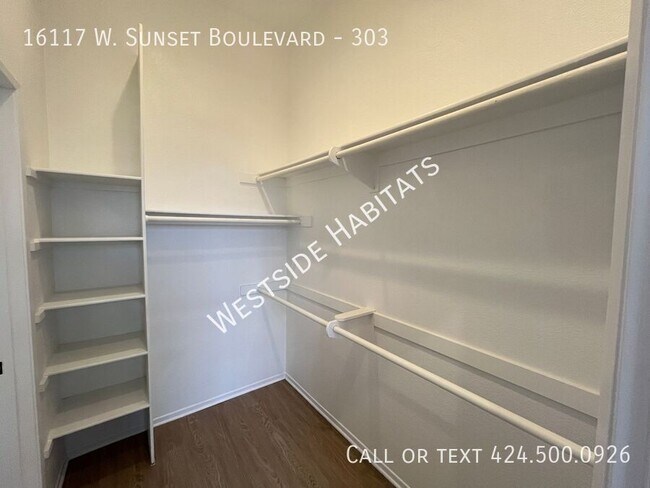 Building Photo - 16117 W Sunset Blvd