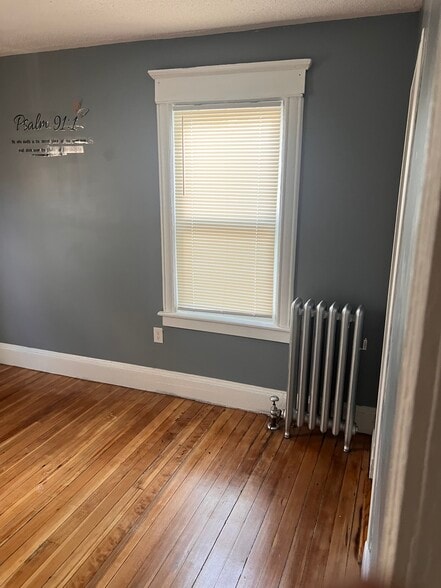 Bedroom 2 - 101 Middlesex St