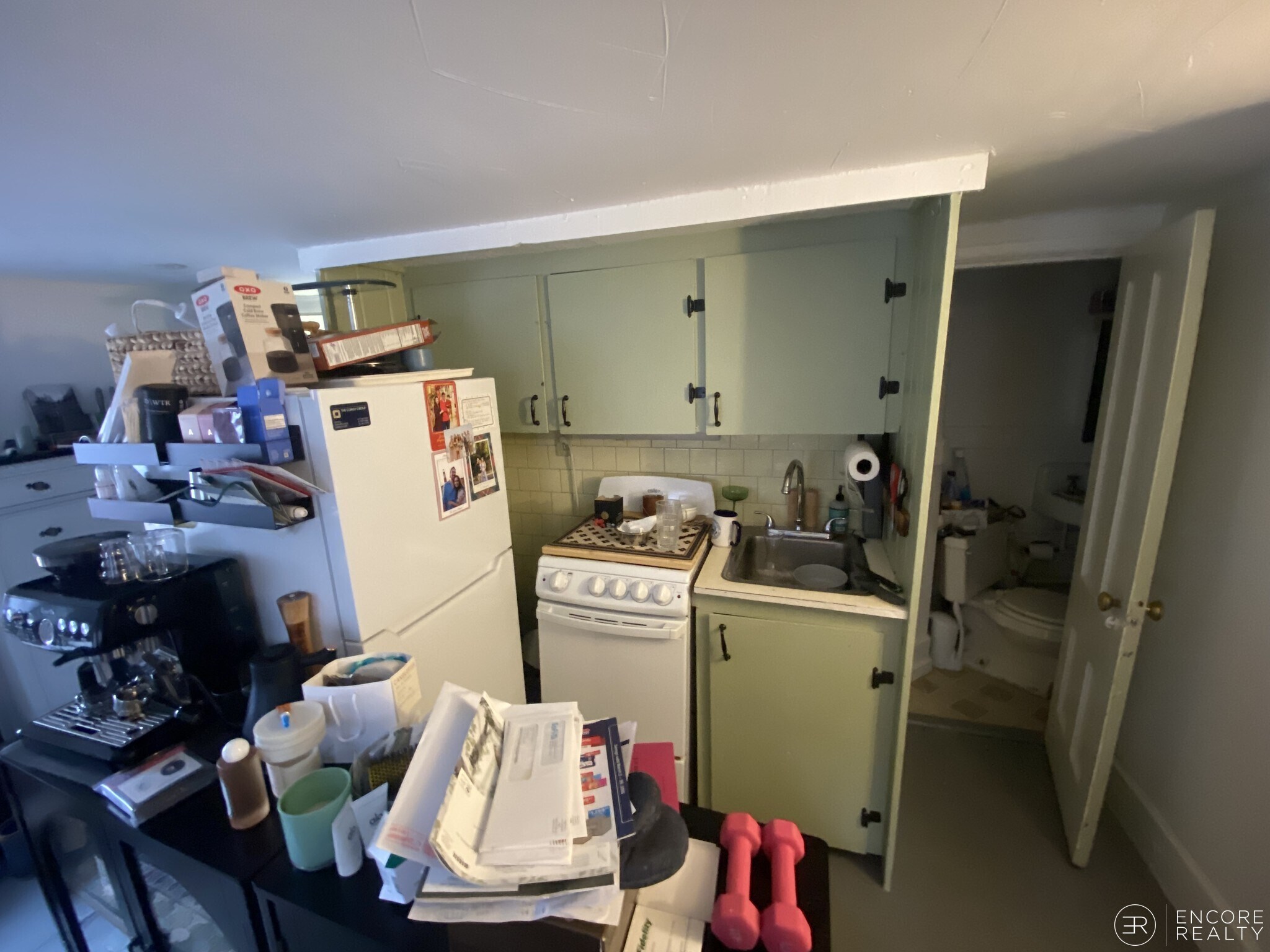 Building Photo - 58 Anderson St