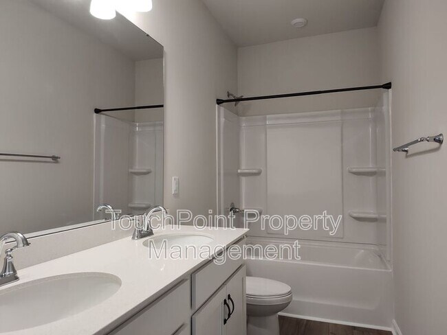 Building Photo - 5821 Wentwood Ct