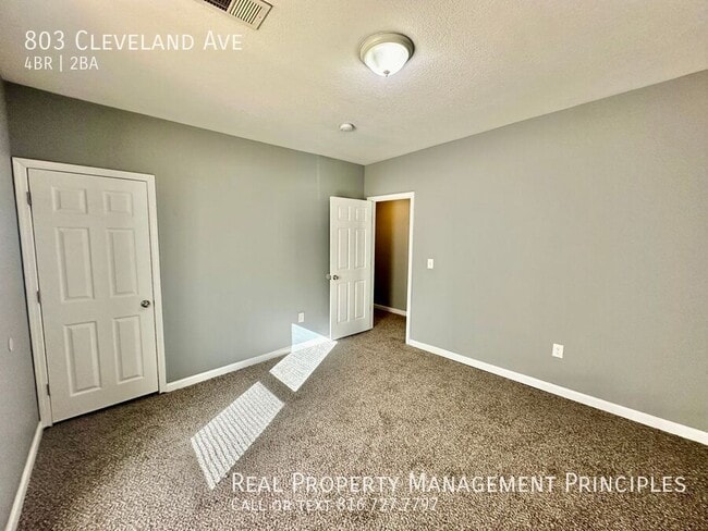 Building Photo - 803 Cleveland Ave.