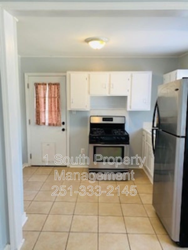 Building Photo - 2651 Foreman Cir