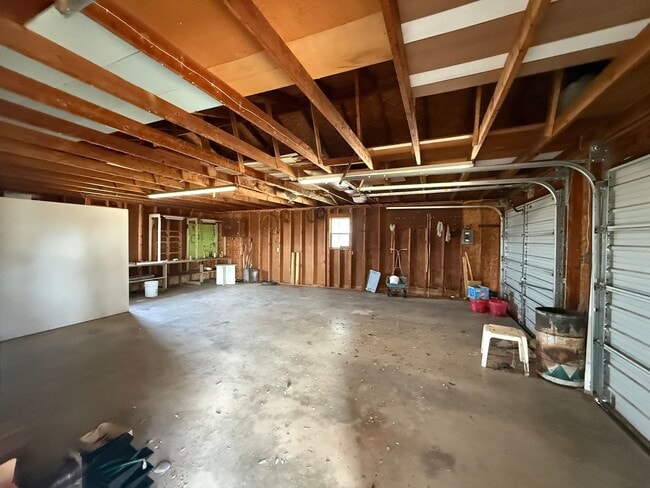 Building Photo - 61144 Bryan Rd