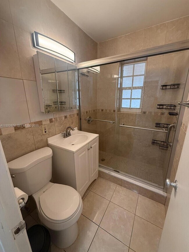 Building Photo - 3281 NW 14th Terrace