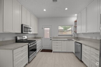 Building Photo - 2014 Gemini St