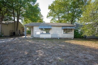 Building Photo - Available for Lease!! Live in a unique piece of Stillwater history!