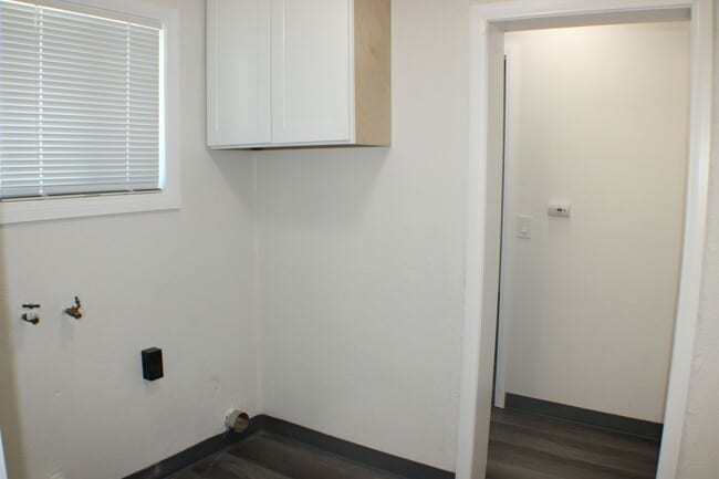 Building Photo - 12226 James St