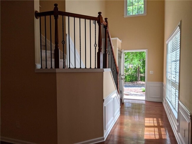 Building Photo - 310 Finchley Dr