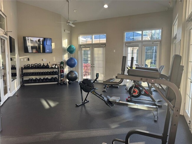 Building Photo - 10144 Arbor Run Dr