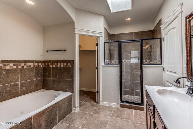 Building Photo - 11673 Sugar Bay Way