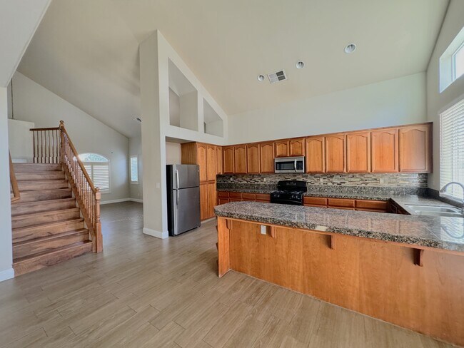 Building Photo - 4629 Stern Dr