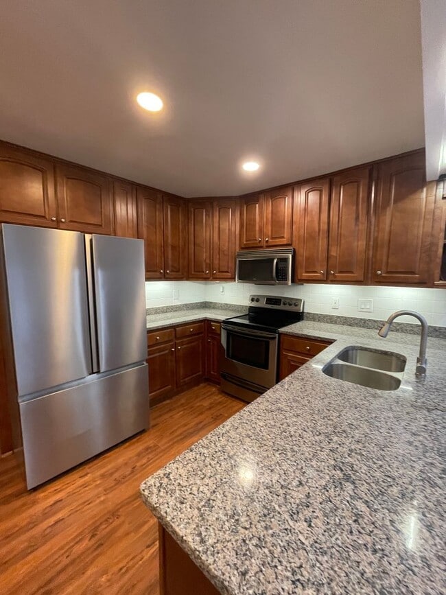 Building Photo - Adorable Chickamauga House