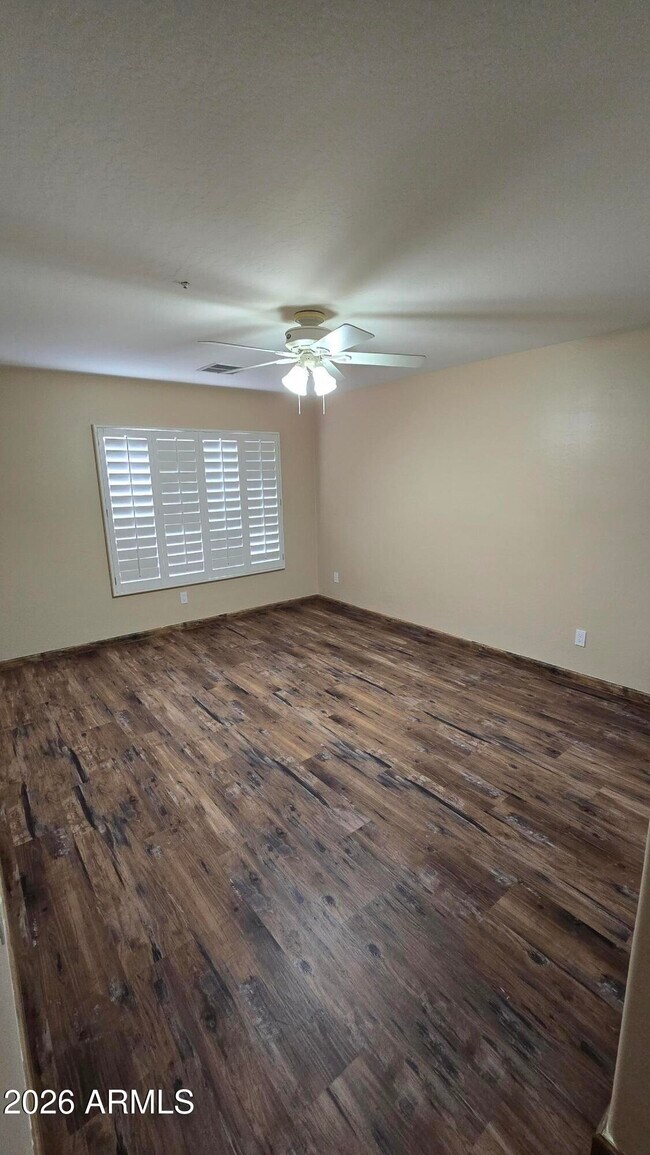 Building Photo - 9658 W Pinnacle Vista Dr