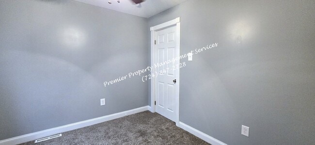 Building Photo - 509 Old Zelienople Rd