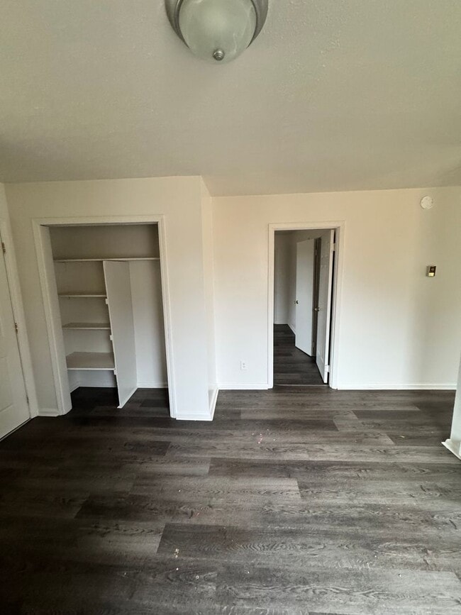 Building Photo - 126 Woodland Ave