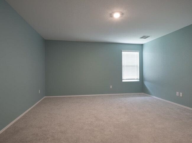 Building Photo - 252 Rock Spgs Dr