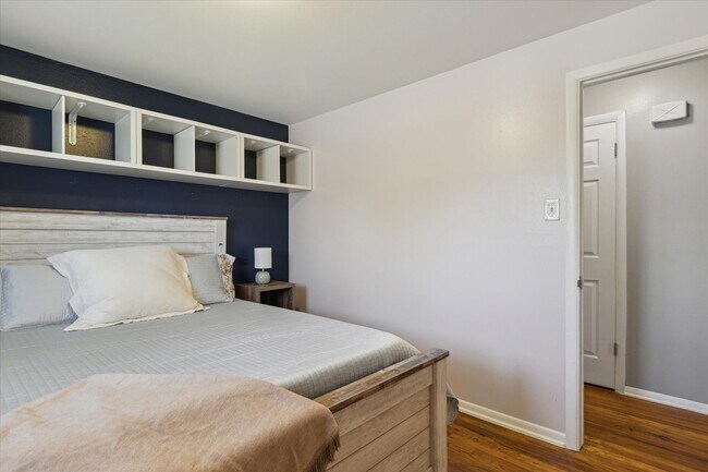 Building Photo - Move-In Ready Ranch with Modern Upgrades a...