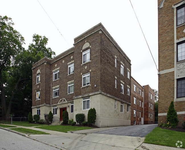 1724 Middlehurst Rd 1724 Middlehurst Rd Cleveland Heights OH 44118 Apartment Finder