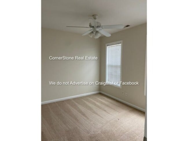 Building Photo - 50 Breezewood Dr