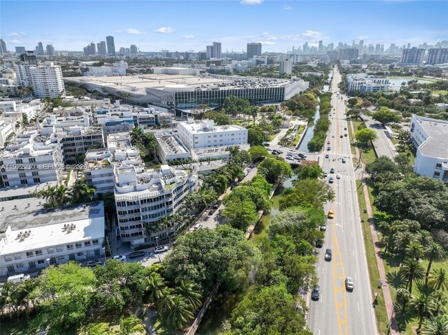 Building Photo - 435 21st St