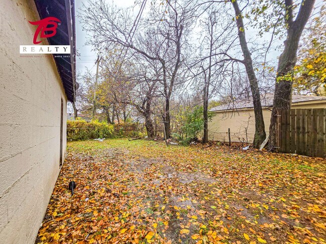 Building Photo - Charming 3 Bed home for lease!