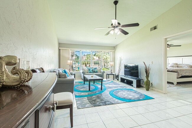 Building Photo - Fully Furnished Naples Condo with Resort-Style Living