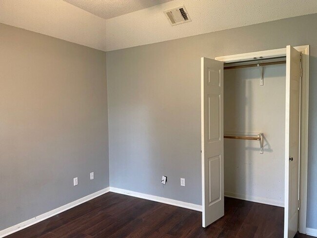 Building Photo - Available Now! No Pets! Beautiful 4 bed/2....