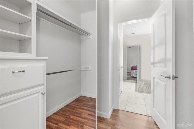 Building Photo - 15 D S St