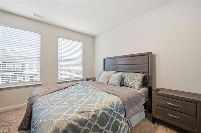 Building Photo - 1520 Auckland Ct