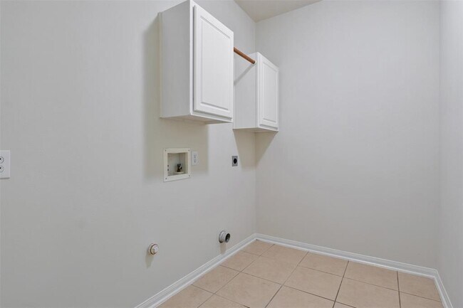 Building Photo - 2126 Fortuna Bella Dr