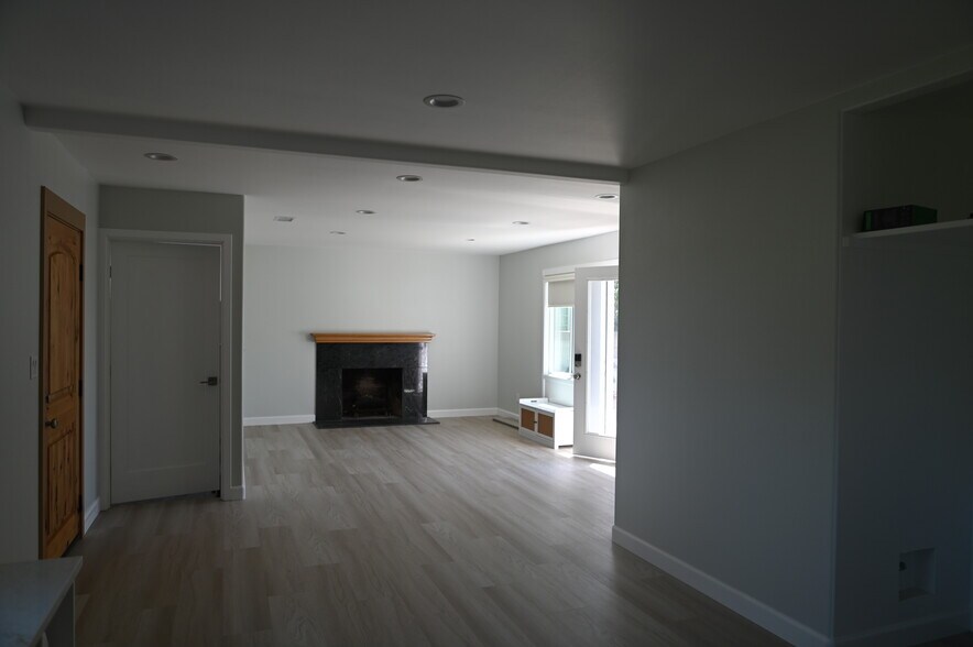 living room and fireplace - 9392 Westminster Blvd