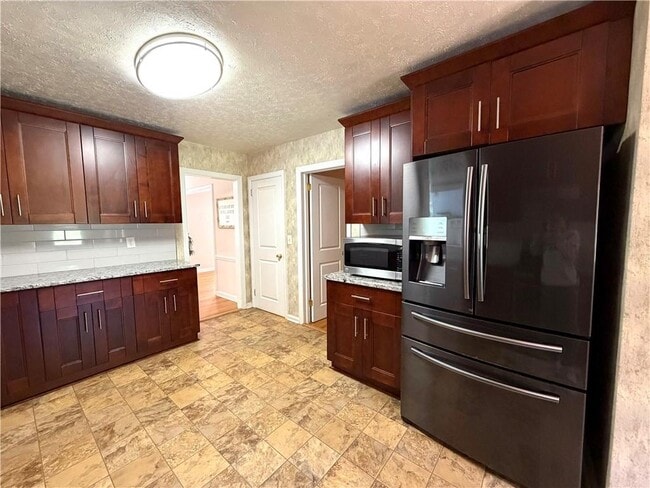 Building Photo - 164 Osner Dr NE