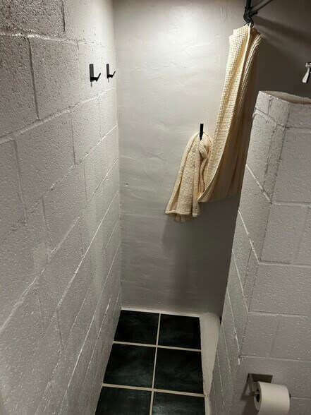 Building Photo - 10166 Glebe Rd