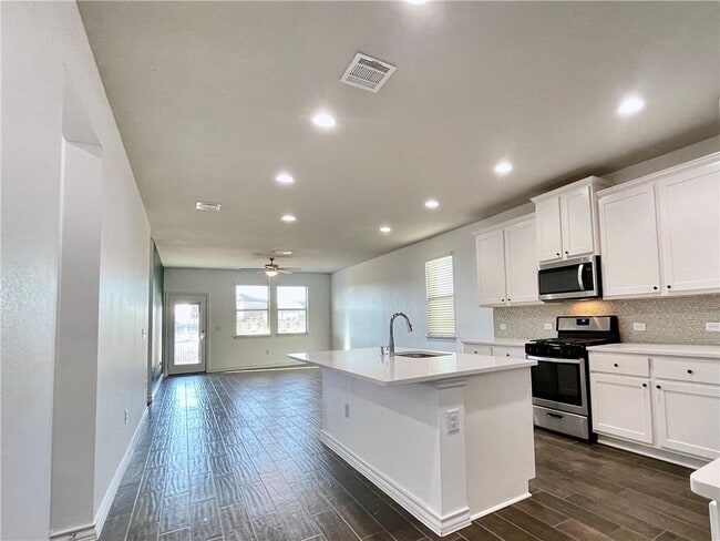 Building Photo - 11812 Offaly Dr