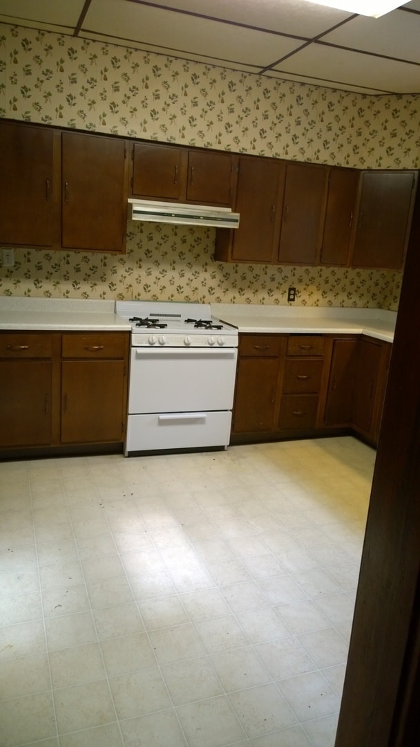 Building Photo - 5 Bedroom House Walking Distance to Purdue