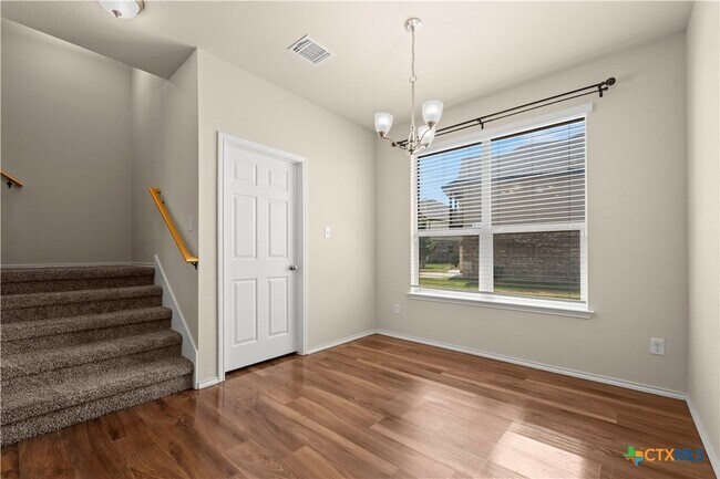 Building Photo - 2610 Bargello St