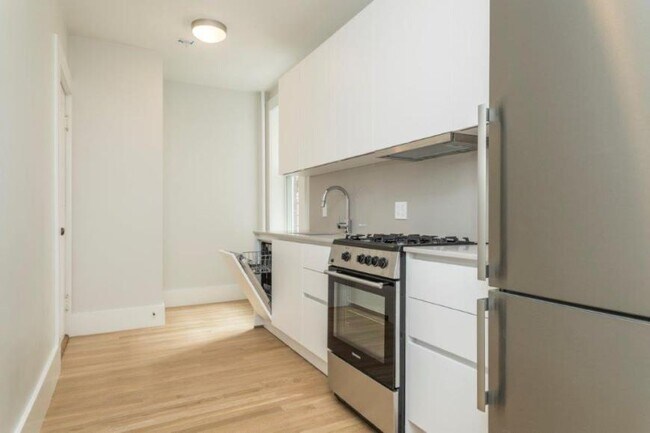 Building Photo - 1 bedroom in Boston MA 02135