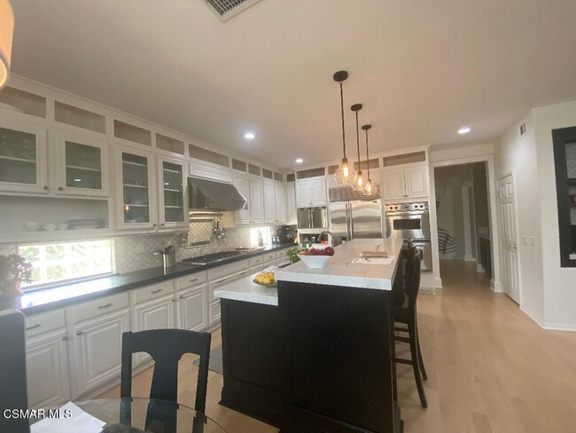 Building Photo - 3082 Eaglewood Ave