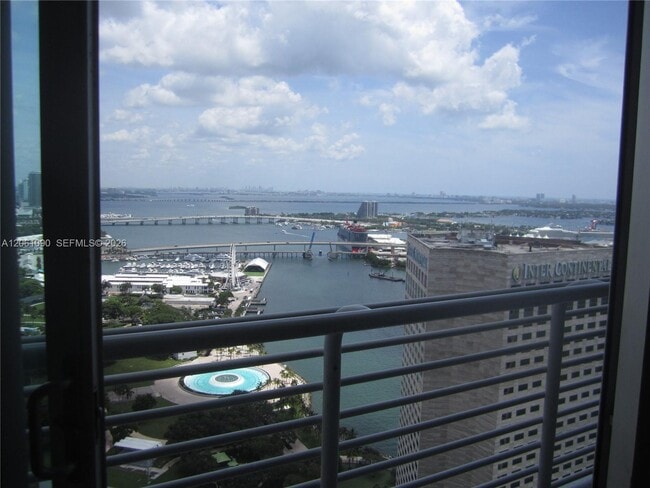 Building Photo - 325 S Biscayne Blvd